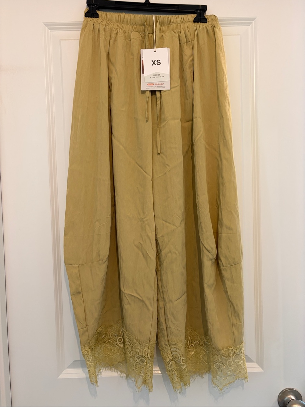 NWT Amazon Women's Ankle & Cropped Pants in Mustard Yellow